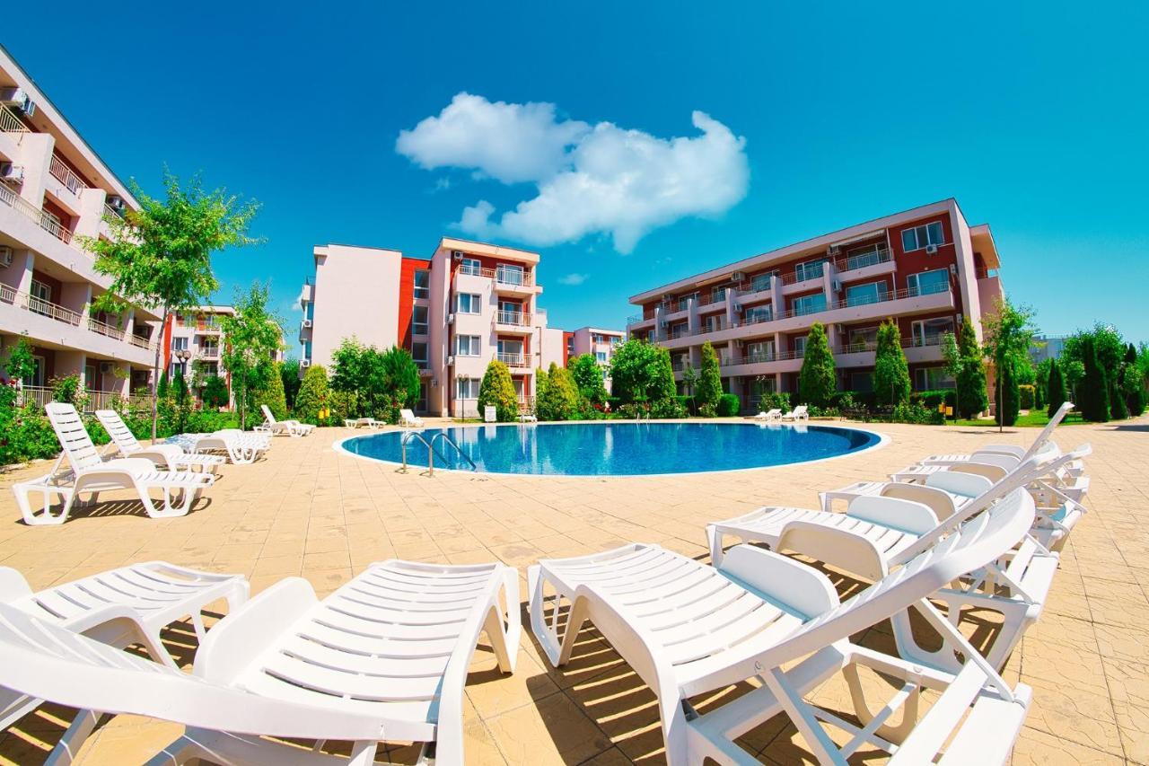 Holiday Fort Golf Club - Premium Apartments ساني بيتش المظهر الخارجي الصورة